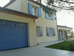 volets battants garage bleu