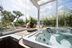 spa jacuzzi