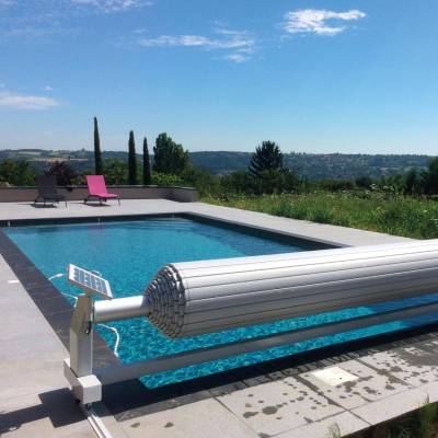 volet de piscine slide and roll azenco