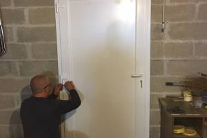 Comment isoler une porte de garage - EXPRESS INFOS #008 